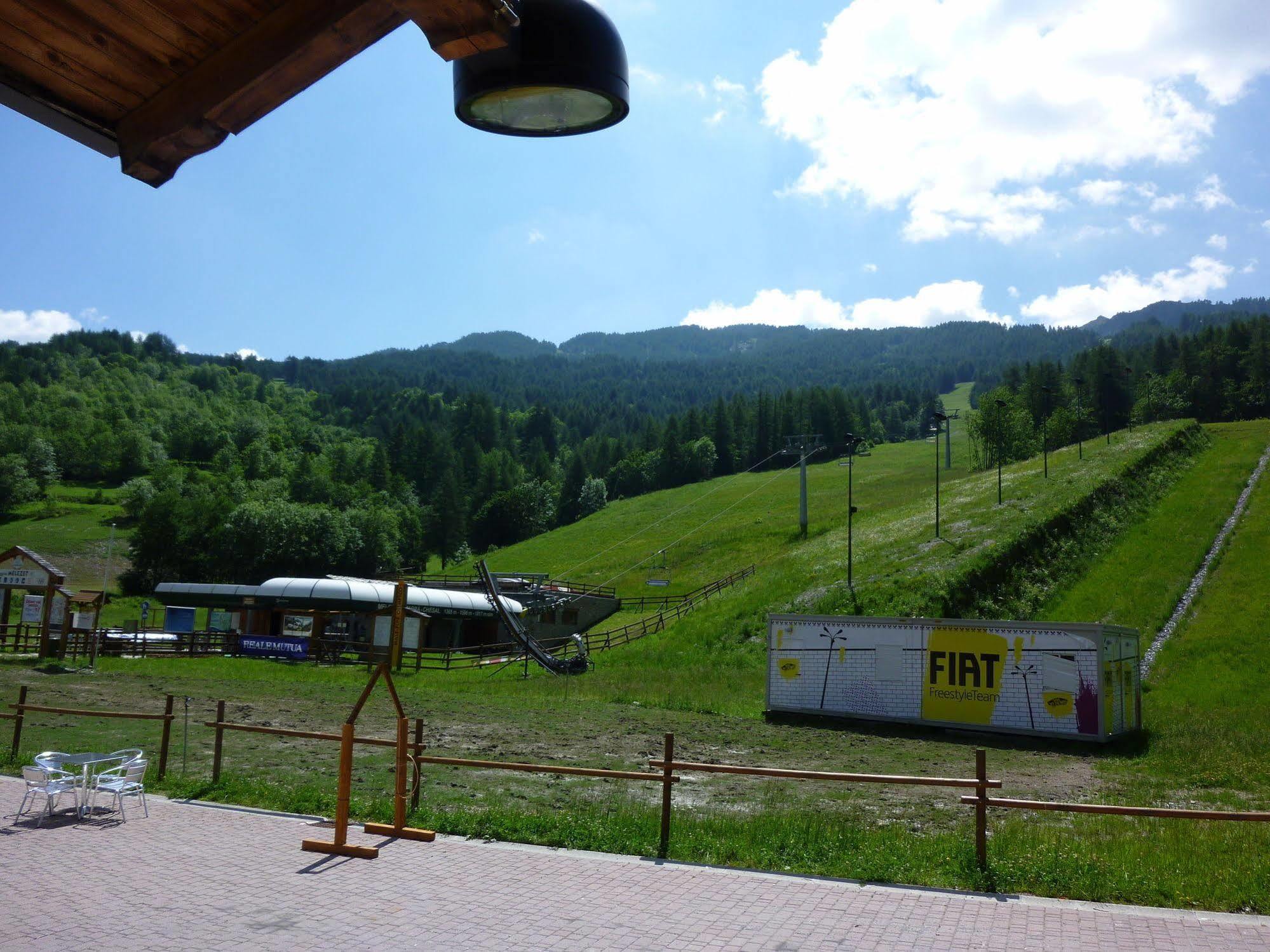 Pensione Bianca Bardonecchia Bagian luar foto